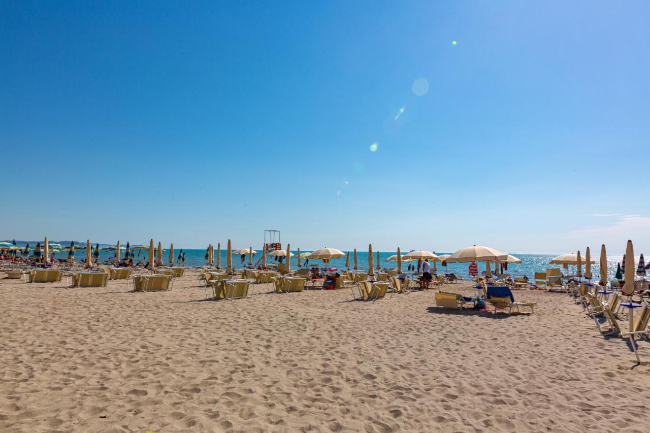 Ponari S Hotel Kryemëdhej Екстериор снимка