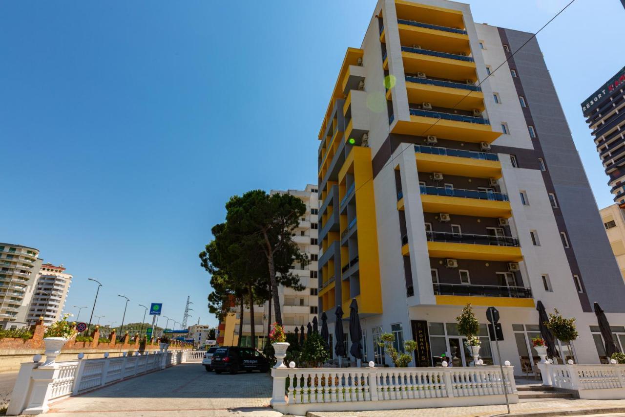 Ponari S Hotel Kryemëdhej Екстериор снимка