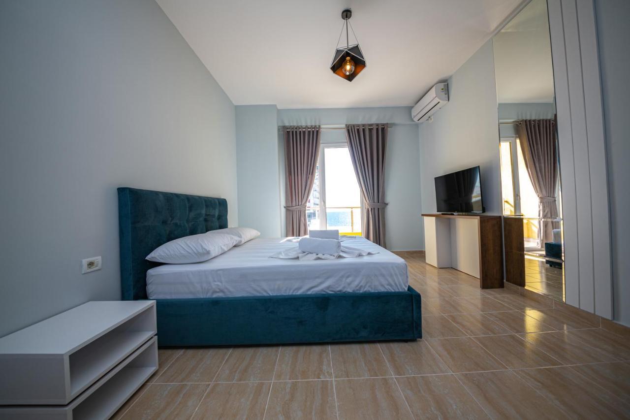 Ponari S Hotel Kryemëdhej Екстериор снимка