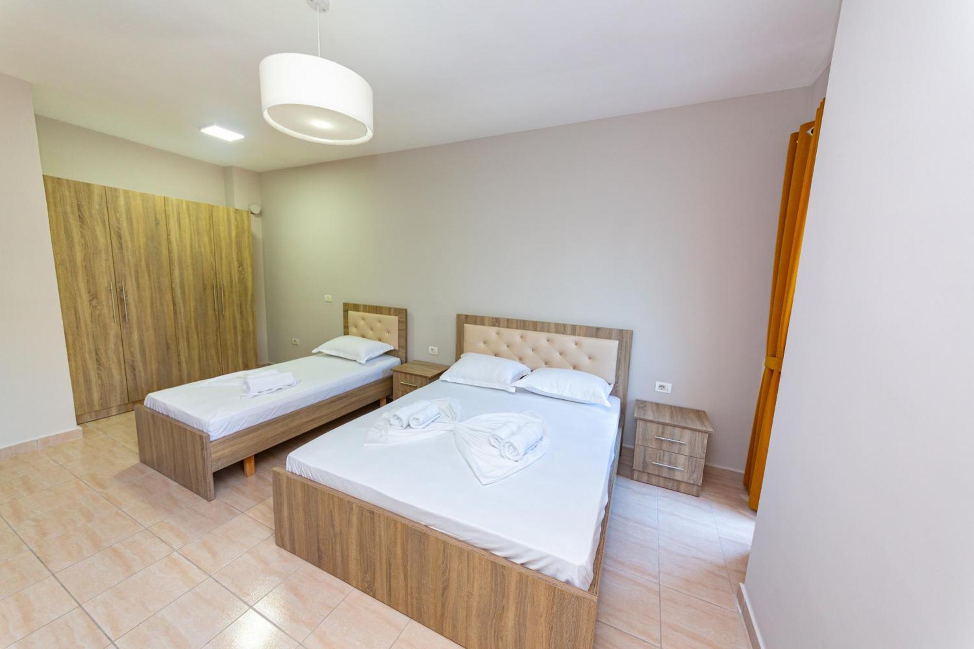 Ponari S Hotel Kryemëdhej Стая снимка